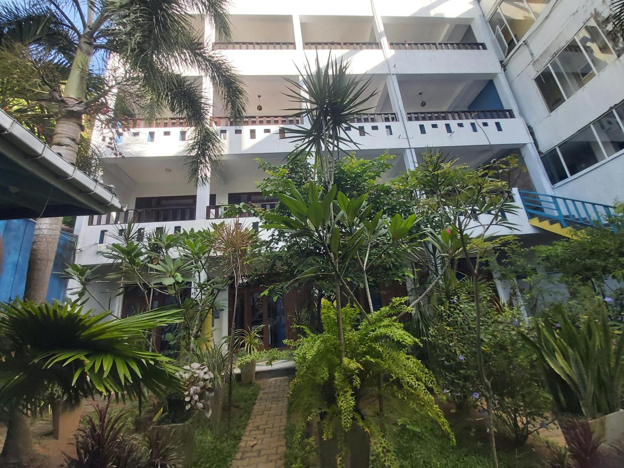 Aaradhya Mirissa Hotel Exterior photo