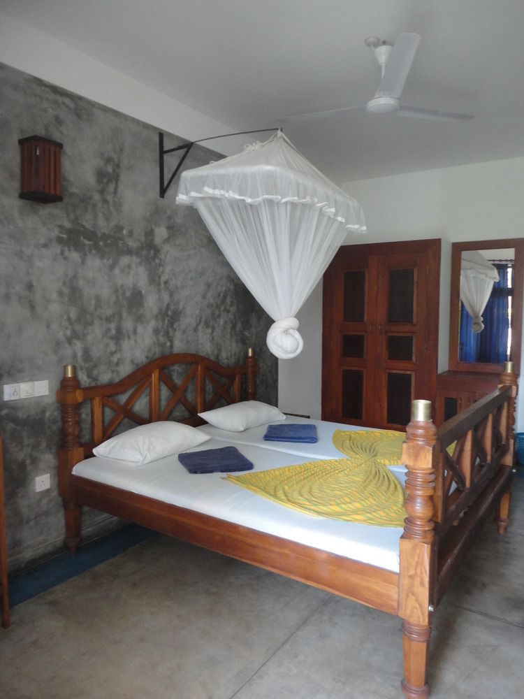 Aaradhya Mirissa Hotel Exterior photo