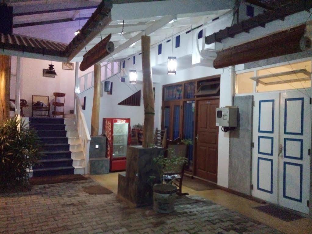 Aaradhya Mirissa Hotel Exterior photo